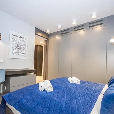 Family With 2 Bedrooms, Huge Balcony, Free Parking, 10 Minutes Walk To Main Square And Kazimierz District Krasków