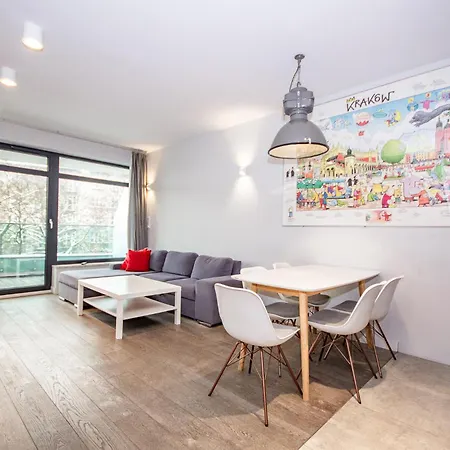 Family With 2 Bedrooms, Huge Balcony, Free Parking, 10 Minutes Walk To Main Square And Kazimierz District アパート